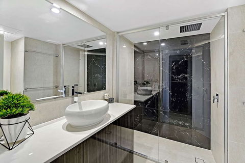 Grand Bright Modern Home - Darwin Holiday 5