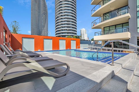 Location 5 Star Stylish Apt With Views - Darwin Holiday 1