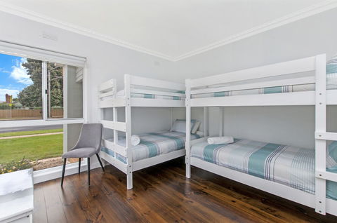 Fieldings Lair - Darwin Holiday 1