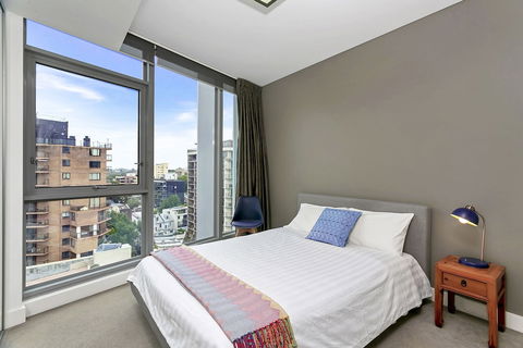 Vibrant Inner City Apartment SHIL2 - Darwin Holiday 2