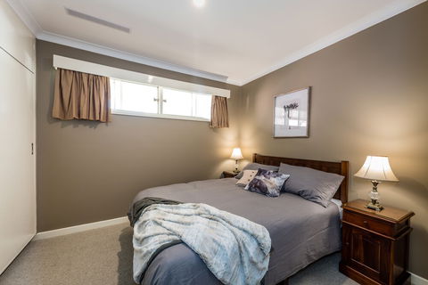 Hedge House- Luxury Space Style Location - Darwin Holiday 6