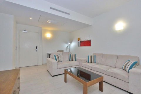 Elysium The Drift - Darwin Holiday 5