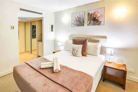 Elysium The Drift - Darwin Holiday 6