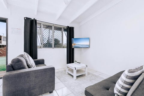 Freedom Rainbow Beach - Darwin Holiday 6