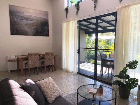 Baden 86 Rainbow Shores Walk To Beach Top Floor Air Conditioned Unit - Darwin Holiday 0
