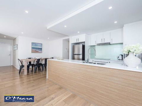 303 The Shoal 4 8 Bullecourt Street Air Conditioning WIFI Netflix Views Linen & Lift - Darwin Holiday 1