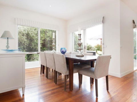 Stunning Seaside Escape - Darwin Holiday 3