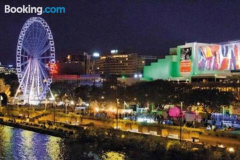 3br Stylish Apt CBD River & City Views SpaSaunaPoolWIFINetflix - Darwin Holiday 3