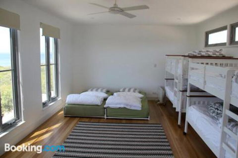 DEstrees Bay Beach House - Darwin Holiday 5