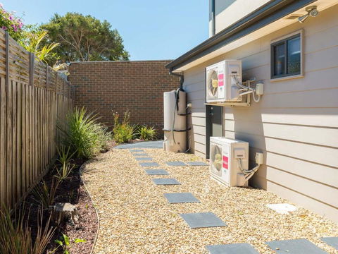 Beachside Villa Cowes - Darwin Holiday 6