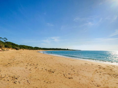 Beachside Villa Cowes - Darwin Holiday 4