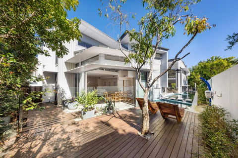 Ultimate Light & Space Noosa Heads - Darwin Holiday 5