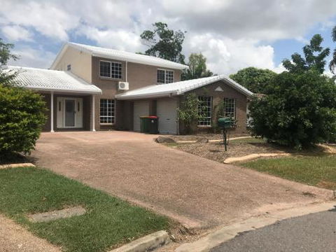 Townsville Wistaria Spacious Home - Darwin Holiday 0