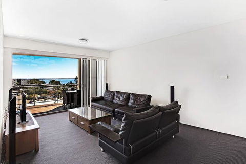 Cote D Azur Luxury In The Heart On Nelson Bay! - Darwin Holiday 2