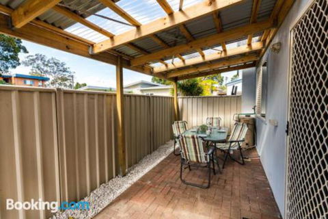 Family Getaway Close To Beach & Restaurants - Darwin Holiday 2