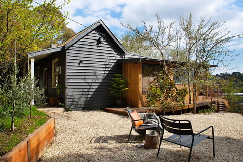 The Hideout - Darwin Holiday 1