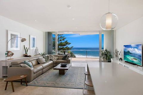Oceanfront Penthouse Stylish & Luxurious. - Darwin Holiday 0