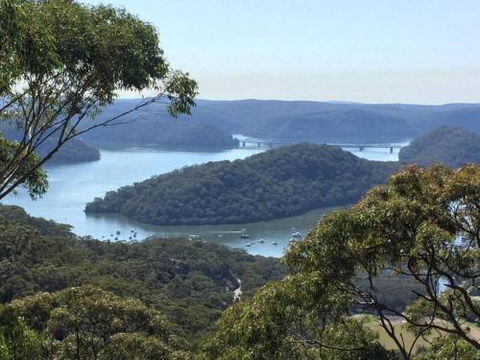 Comfortable Queen Sized Room Near Tuggerah Lake - Darwin Holiday 3