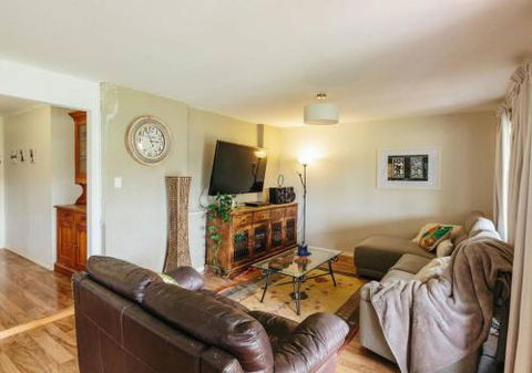 Comfortable Outdoor Entertaining Lake Walks - Darwin Holiday 4