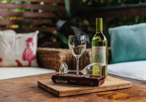 Comfortable Outdoor Entertaining Lake Walks - Darwin Holiday 5