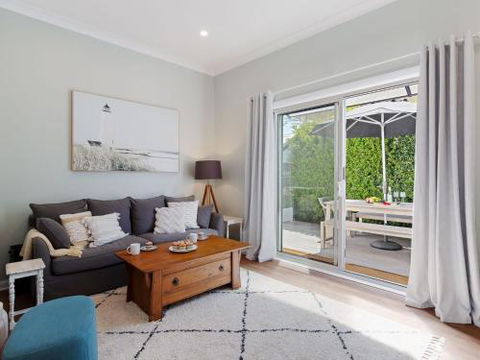 Escape To The Cottage 68 Tomaree Rd Boat Parking & WIFI - Darwin Holiday 4