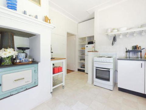 Redwood Cottage Burradoo Getaway Southern Highlands 4pm Check Out Sunday - Darwin Holiday 4