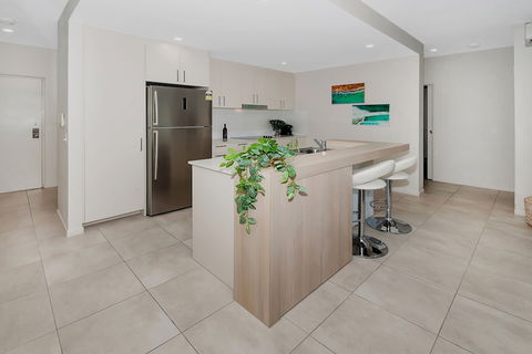 Apartment Near City On Lake 3 - Darwin Holiday 6