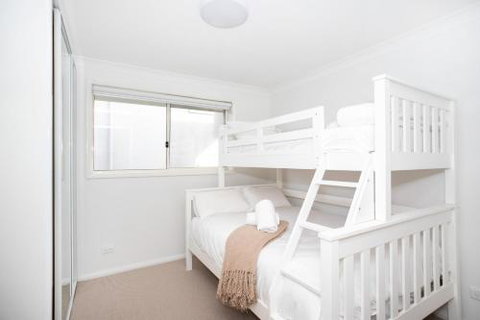 Aegean On The Beach - Darwin Holiday 2