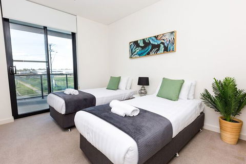 Urban Jungle In The Heart Of The CBD - Darwin Holiday 4