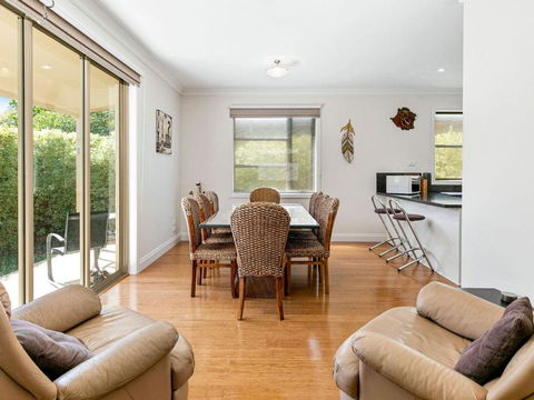 Sandcastles At Cowes - Darwin Holiday 6