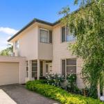 Sandcastles At Cowes - Darwin Holiday 0
