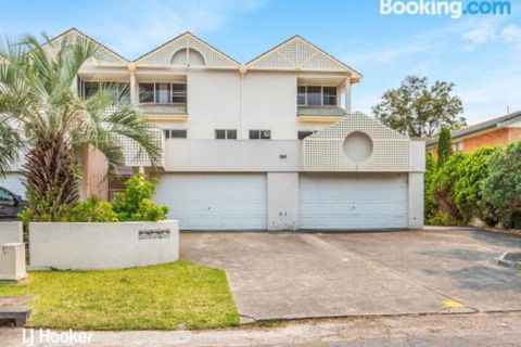 Little Beach Delight - Darwin Holiday 5