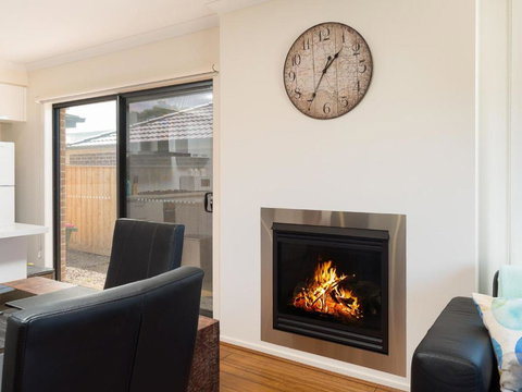 Cosy On Currawong - Darwin Holiday 4