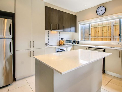 High Tide - Darwin Holiday 1