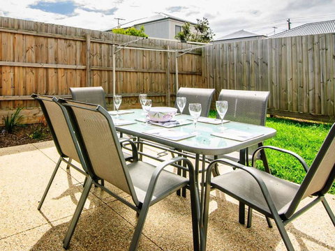 High Tide - Darwin Holiday 6