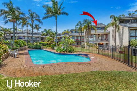 Amazing Waterfront Location Pool Beach Water Views Tropical Gardens - Darwin Holiday 1
