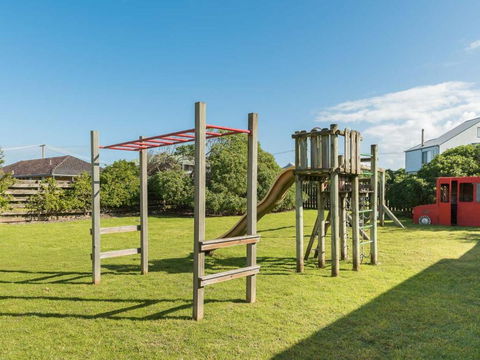 Licence To Chill - Darwin Holiday 3