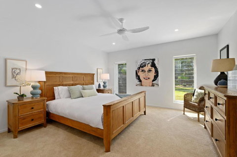 Zephyr On Sapphire - Darwin Holiday 2