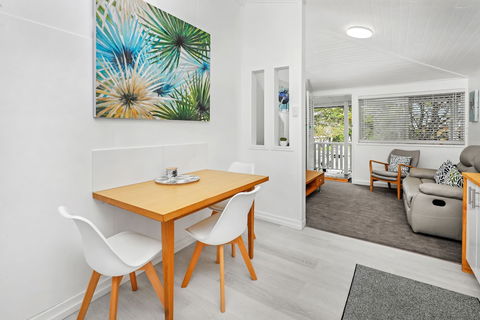 Tropical On McKenzie MK1 - Darwin Holiday 0