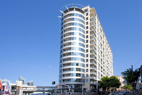 Urban Rest - One Darling Harbour - Darwin Holiday 0