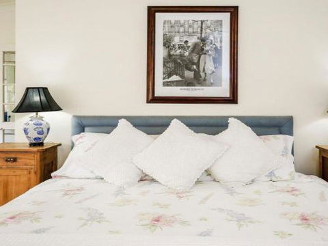 LAVENDER COTTAGE Alpine Southern Highlands 4pm Check Out Sundays - Darwin Holiday 3