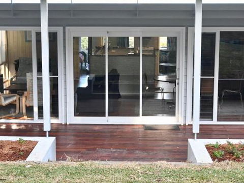 Seagrass Beach House At Hyams 4pm Check Out Sundays - Darwin Holiday 3