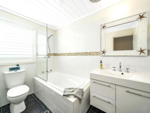 Mermaid Cottage At Hyams Beach 4pm Check Out Sundays - Darwin Holiday 2