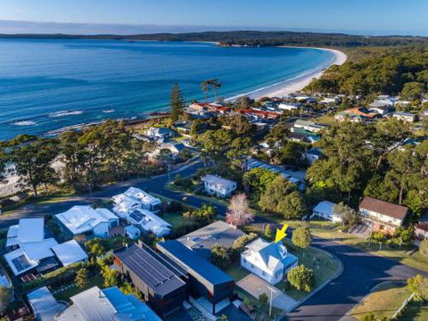 Mermaid Cottage At Hyams Beach 4pm Check Out Sundays - Darwin Holiday 0