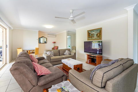 Freshly Renovated Dog Friendly House Walking Distance To Waterfront - Darwin Holiday 3
