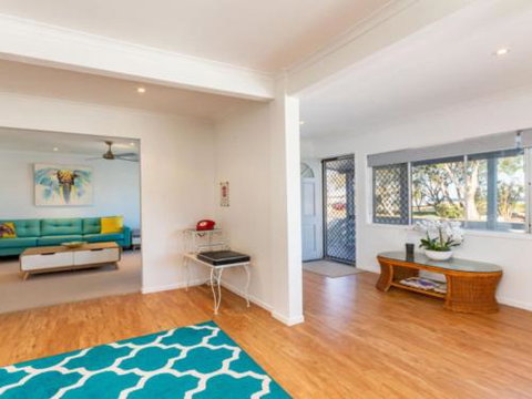 Dog Lovers Retreat Beachmere - Darwin Holiday 4