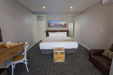 Maand Up - Darwin Holiday 2
