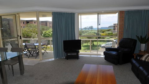 Seaspray Walk To The Beach! - Darwin Holiday 2