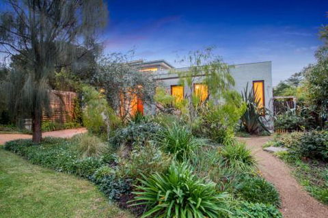 SantAnna - Darwin Holiday 0