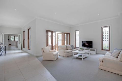 SantAnna - Darwin Holiday 3